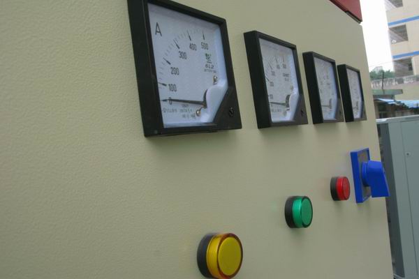 于都配电柜-3683讲讲配电柜注意事项